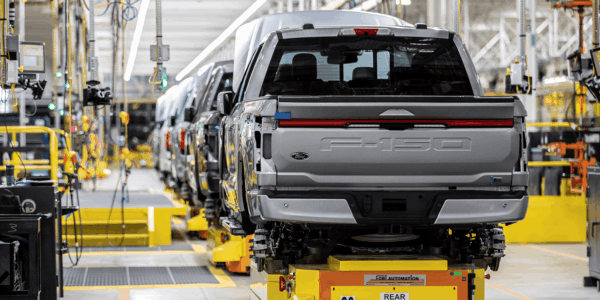 Αναστολή παραγωγής μοντέλων της Ford στις ΗΠΑ λόγω αναδιάρθρωσης
