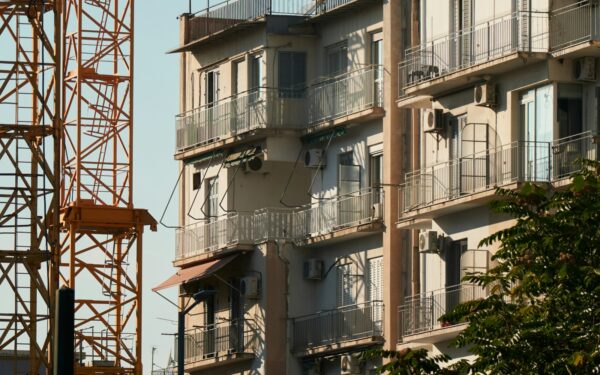 Επιστροφή ενοικίων σε εκπαιδευτικούς και προσωπικό δημόσιων σχολείων
